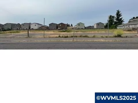 1011 W Main St, Molalla, OR 97038 photo 1