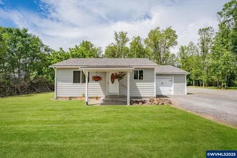 530 Brooks St, Lebanon, OR 97355