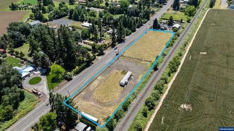 18767 Or-99e Hwy, Hubbard, OR 97032