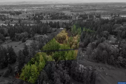 000 NW Maier Ln, Albany, OR 97321