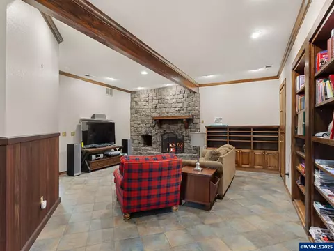 Living - 8801 SE Walnut Dr, Amity, OR 97101 photo 5 of 6