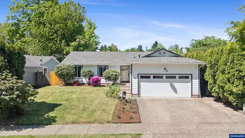 5325 Red Leaf Dr, Salem, OR 97306