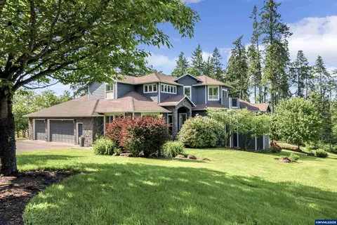 8623 Blackhawk Ct SE, Salem, OR 97317