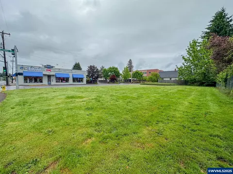 600 East Oak Street, Lebanon, OR 97355