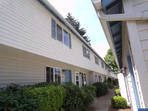 4792 Lancaster Apt 127 Dr NE, Salem, OR 97305