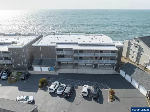 1113 N Highway 101 #44, Depoe Bay, OR 97341