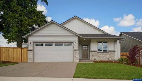 6699 Naomi Danielle St SE, Salem, OR 97306