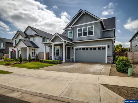 853 NE 17th Ave, Canby, OR 97013