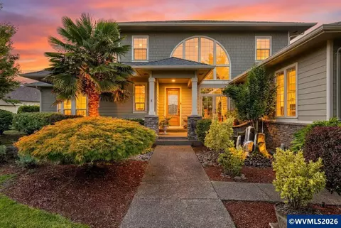 1655 Mountain Dr, Stayton, OR 97383