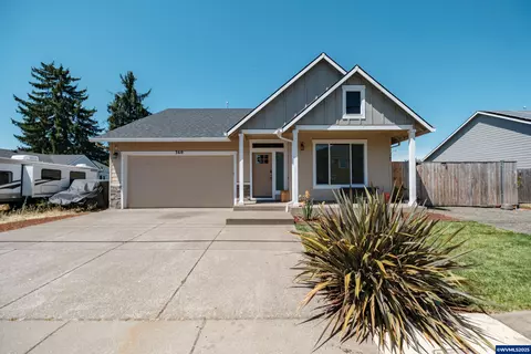 360 Clover Ridge Rd NE, Albany, OR 97322