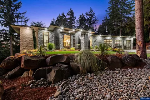 4005 Cloudview Dr S, Salem, OR 97302