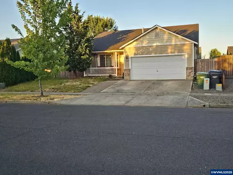 1467 S 7th St, Independence, OR 97351