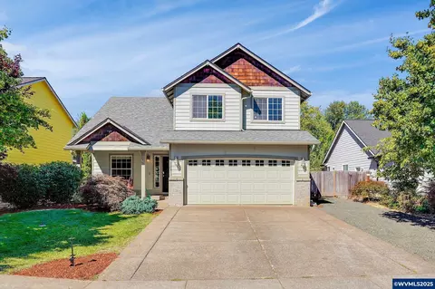 229 SW Newton Dr, Dallas, OR 97338
