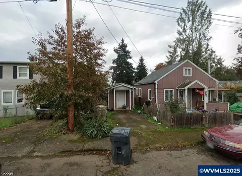 1458 SW Hil St, Dallas, OR 97338