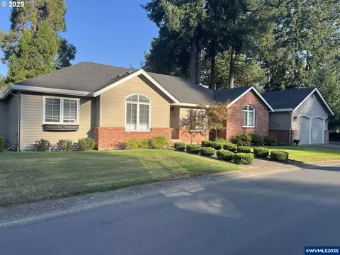 1680 NW Doral St, Mcminnville, OR 97128