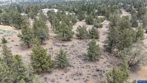 65432 78th St, Bend, OR 97703