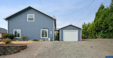 721 SW Clay St, Dallas, OR 97338