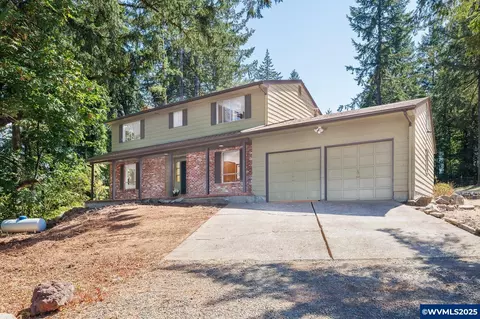 24358 Queen Anne Dr, Philomath, OR 97370