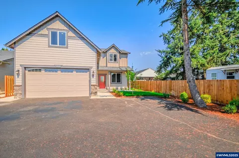 4985 Sooner Ln SE, Salem, OR 97317
