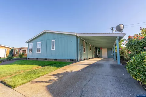 11105 Main St NE #6, Donald, OR 97020