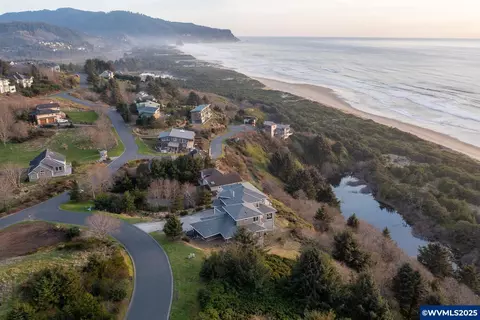 View/Area - 5355 Haystack Dr, Neskowin, OR 97149 photo 3 of 5