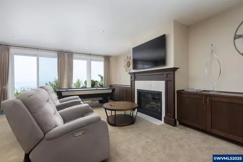 Living - 5355 Haystack Dr, Neskowin, OR 97149 photo 3 of 5