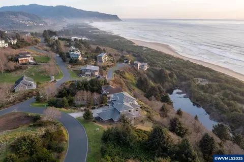 View/Area - 5355 Haystack Dr, Neskowin, OR 97149 photo 2 of 4