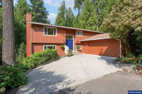 3908 SE Arbor Ct, Hillsboro, OR 97123