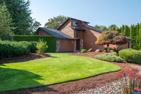511 SW Augustus Dr, Dallas, OR 97338