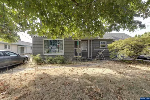 771 SE Miller Ave, Dallas, OR 97338