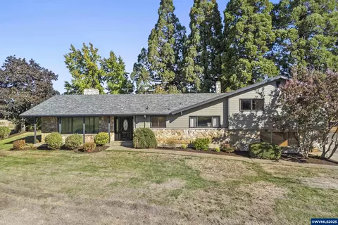 4667 NE St Paul Hwy, Saint Paul, OR 97137