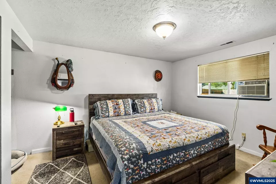 Bedroom - 3746 Tudor Way, Albany, OR 97322 photo 5 of 5