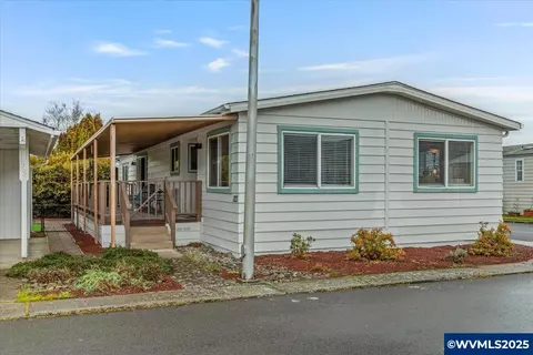 5422 Portland Rd NE #123, Salem, OR 97305