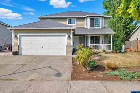 1348 S 7th St, Independence, OR 97351