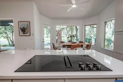 Kitchen - 45849 River Loop Rd, Lyons, OR 97358 photo 7 of 7