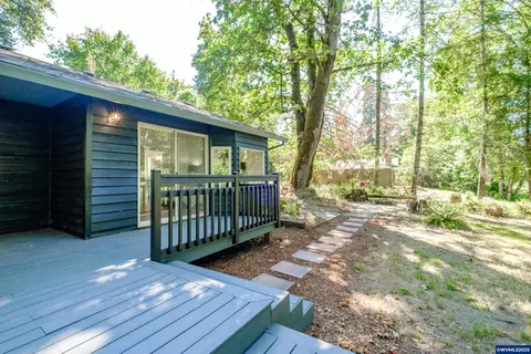 Exterior - 45849 River Loop Rd, Lyons, OR 97358 photo 6 of 7