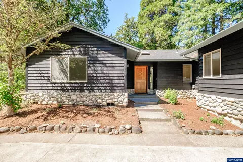 Exterior - 45849 River Loop Rd, Lyons, OR 97358 photo 7 of 7
