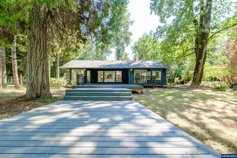 Exterior - 45849 River Loop Rd, Lyons, OR 97358 photo 4 of 7