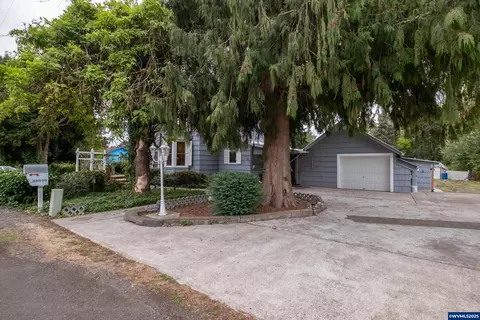 38846 NW Garden Dr, Scio, OR 97374
