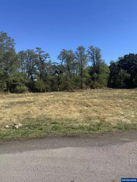 40850 16th St, Lyons, OR 97358
