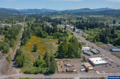2414 Next To Main St, Sweet Home, OR 97386