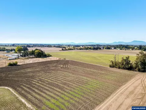Rd, Albany, OR 97321 photo 9
