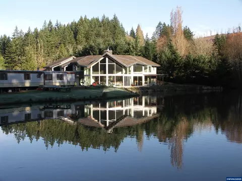 4300 Briar Knob Lp Lp NE, Scotts Mills, OR 97375
