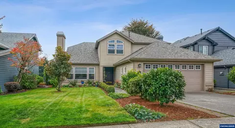 528 Creekside Dr SE, Salem, OR 97306