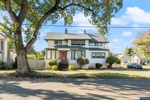 1111 SW Levens St, Dallas, OR 97338