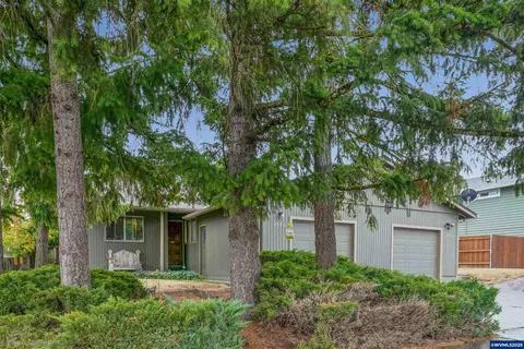 2486-2488 Wintergreen Ave NW, Salem, OR 97304