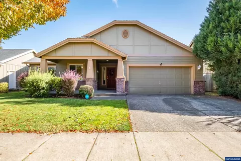 391 Churchill Downs Ave SE, Albany, OR 97322