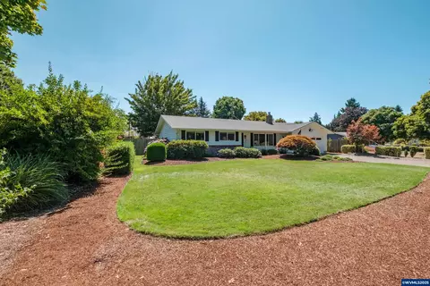 334 NE 13th Ave, Albany, OR 97321