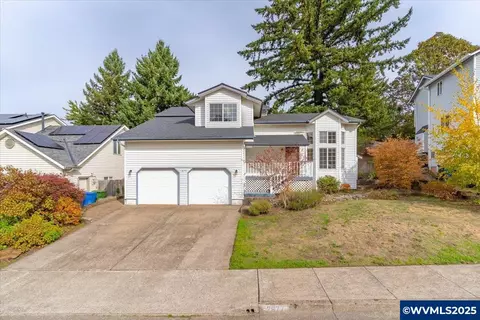 2677 Fort Rock Ct SE, Salem, OR 97306