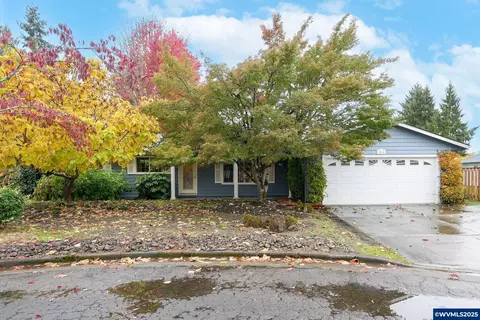 3814 SE Pine St, Albany, OR 97322